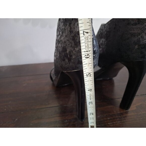 EUC DKNY Women's Black Leather Dava Ankle Strap Cuff Dress Sandals/Sz. 9.5M - Picture 8 of 12